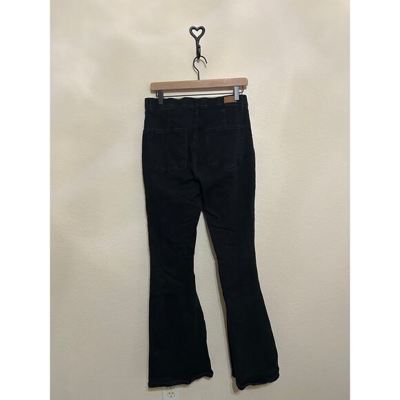 Judy Blue Size 11/30 Pull On Super Jeans Black Flare Leg Denim Pants - Picture 7 of 9